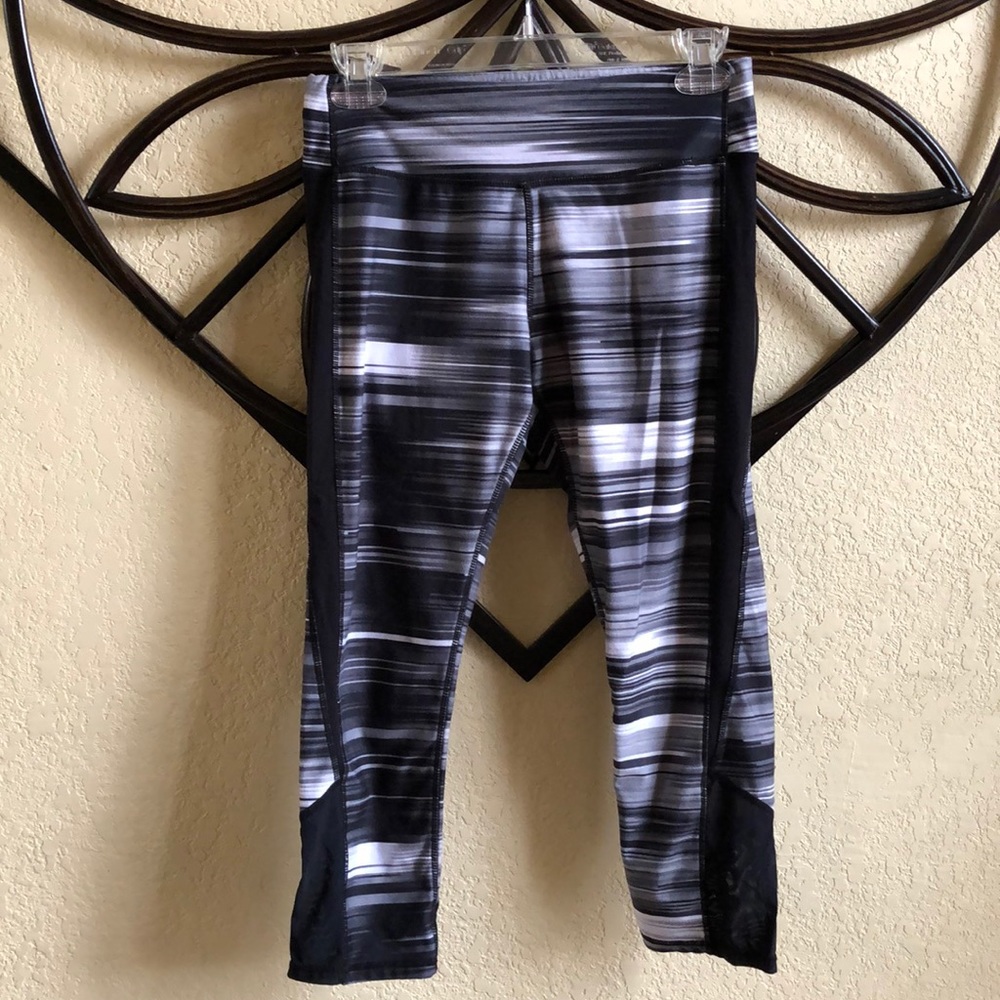 Kyodan Black & White Leggings